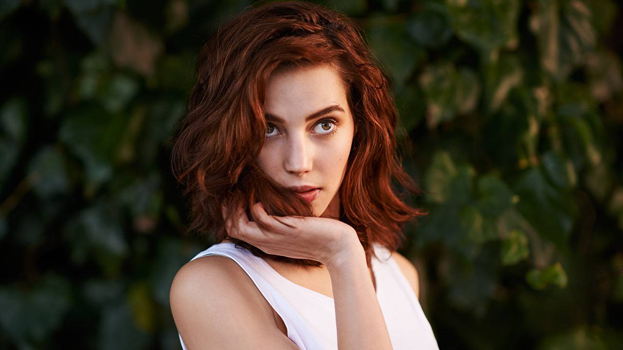 Warm Up Your Autumn & Winter With These Stunning Red Hair Colours